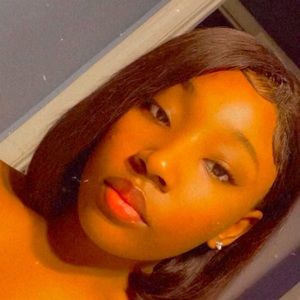 Meet your Posher, Jayl-